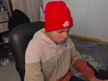 Chaturbate Free Live Porn of yurii_moody