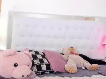 Chaturbate Nude Webcam of chloe__evans_