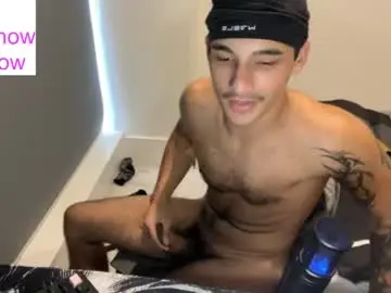 Chaturbate Free Porn Cam of native_boy2