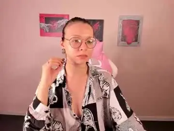 Chaturbate Adult Video Chat of noora_moore