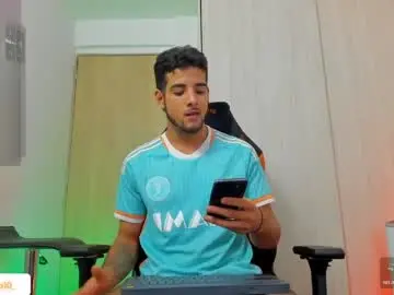 Chaturbate Live Sex Cam of alex_lord_