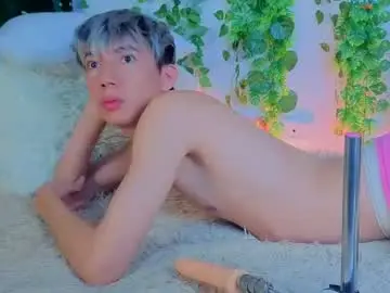 Chaturbate Best live sex cam show of levi_ackermann1