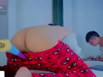 Chaturbate Live Sex Cam of levi_ackermann1