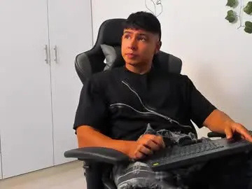 Chaturbate Adult Video Chat of oliver_bray