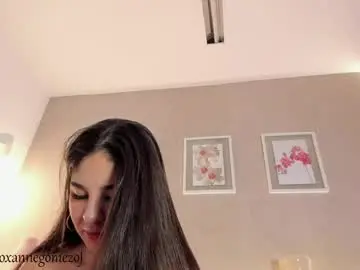 Chaturbate Live Porn of roxannegomez_