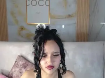Chaturbate Nude Webcam of bella_vibes_s
