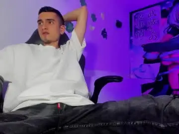 Chaturbate Free Porn Cam of ethan_boy_
