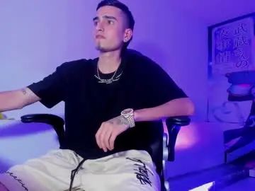 Chaturbate Free Porn Cam of ethan_boy_
