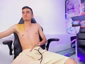 Chaturbate Best live sex cam show of ethan_boy_