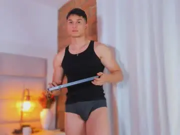 Chaturbate Nude Webcam of jhosua_hunt