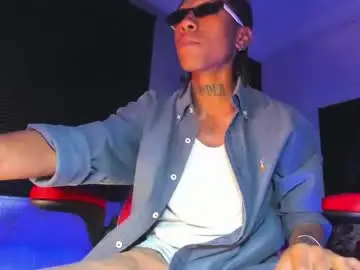 Chaturbate Live Sex Cam of jhonymiller