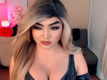 Chaturbate Watch Live Sex Cams of luxsasha