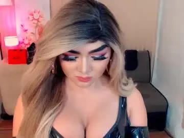 Chaturbate Live Porn of luxsasha