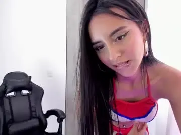 Chaturbate Free Live Porn of lyanna_cb