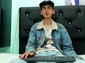 Chaturbate Sex Cam of ttimy_x_boy