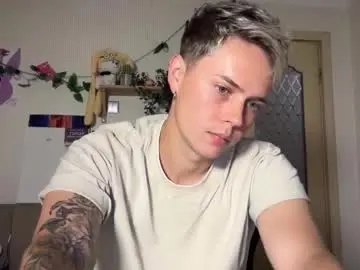 Chaturbate Best live sex cam show of danny_love01
