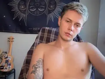 Chaturbate Live Sex Cam of danny_love01