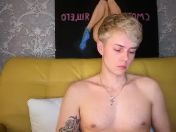 Chaturbate Best live sex cam show of danny_love01