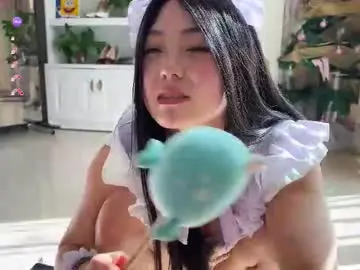 Chaturbate Live Sex Cam of liunana