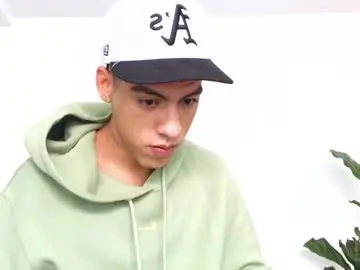 Chaturbate Adult Webcam of russell_adams_