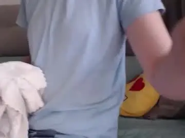 Chaturbate Sex Cam of _hidden_frommymoom_