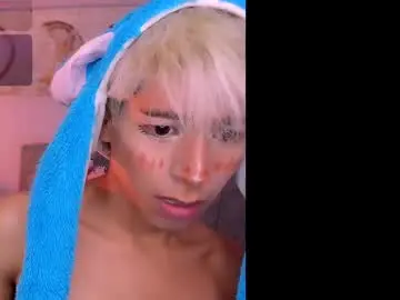 Chaturbate Live Sex Cam of taichi_bluy