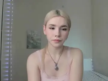 Chaturbate Live Sex Cam of your_tender_doll