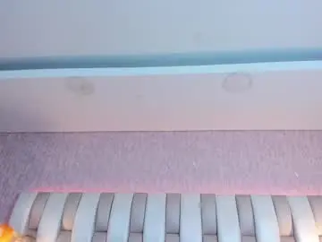 Chaturbate Free Porn Cam of emily_hill___