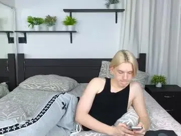 Chaturbate Adult Webcams of ron_vilsx