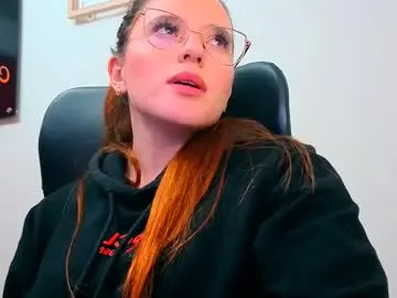 Chaturbate Adult Webcam of ema_04