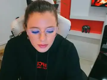 Chaturbate Sex Chat of ema_04