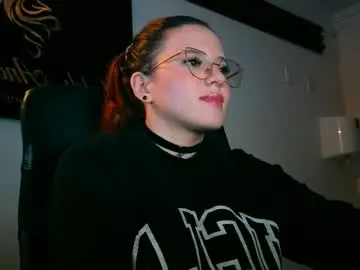 Chaturbate Free Porn Cam of ema_04