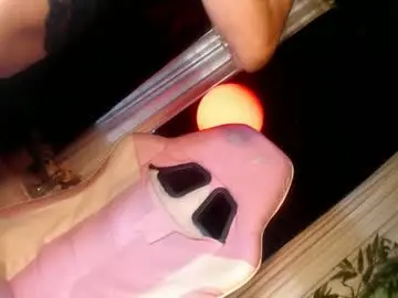 Chaturbate Live Sex Cam of senyora_evangelista