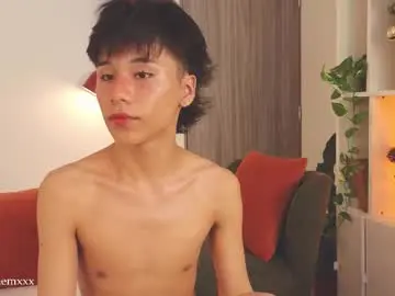 Chaturbate Best live sex cam show of tommyfoxboy