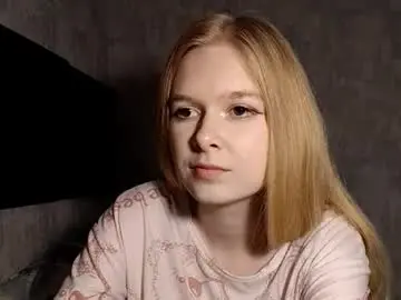 Chaturbate Free Porn Cam of chanelledroz