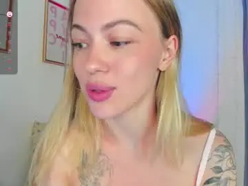 Chaturbate Live Sex Cam of damn_cutie