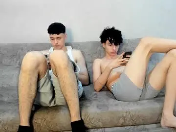 Chaturbate Live Sex Cam of pelusos_mens