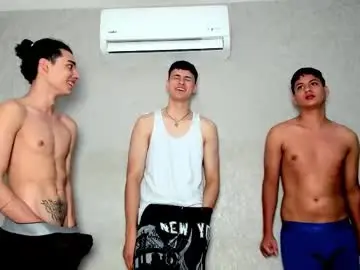 Chaturbate Best live sex cam show of pelusos_mens