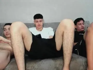 Chaturbate Best live sex cam show of pelusos_mens