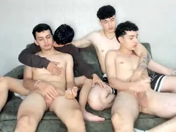 Chaturbate Nude Webcam of pelusos_mens