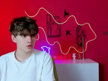 Chaturbate Live Sex Cam of rico_steel