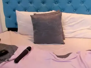 Chaturbate Nude Webcam of dulcecooper1