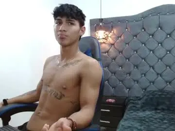 Chaturbate Live Sex Cam of luka_big18