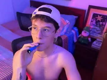 Chaturbate Live Sex of scoobysnack_