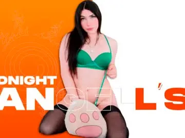 Chaturbate Live Sex Cam of midnight_angell