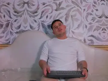 Chaturbate Sex Chat of axelnoir_