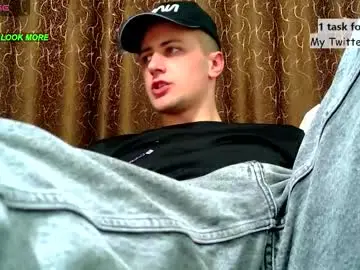 Chaturbate Watch Live Sex Cams of brell_line