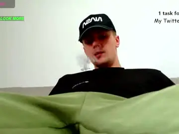 Chaturbate Adult Video Chat of brell_line