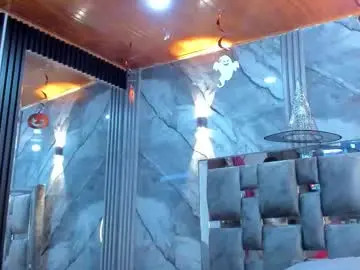 Chaturbate Live Sex Cam of charlotte_thompson10