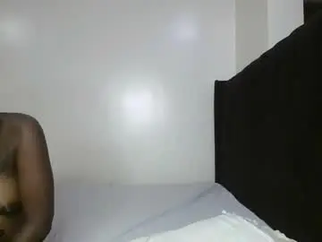 Chaturbate Live Sex Cam of hot_petite1